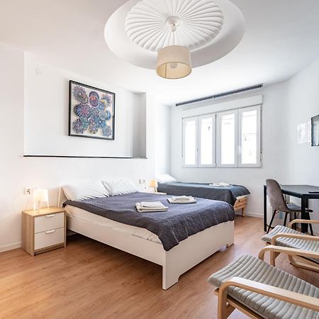 Versus Rooms Βαλένθια Εξωτερικό φωτογραφία